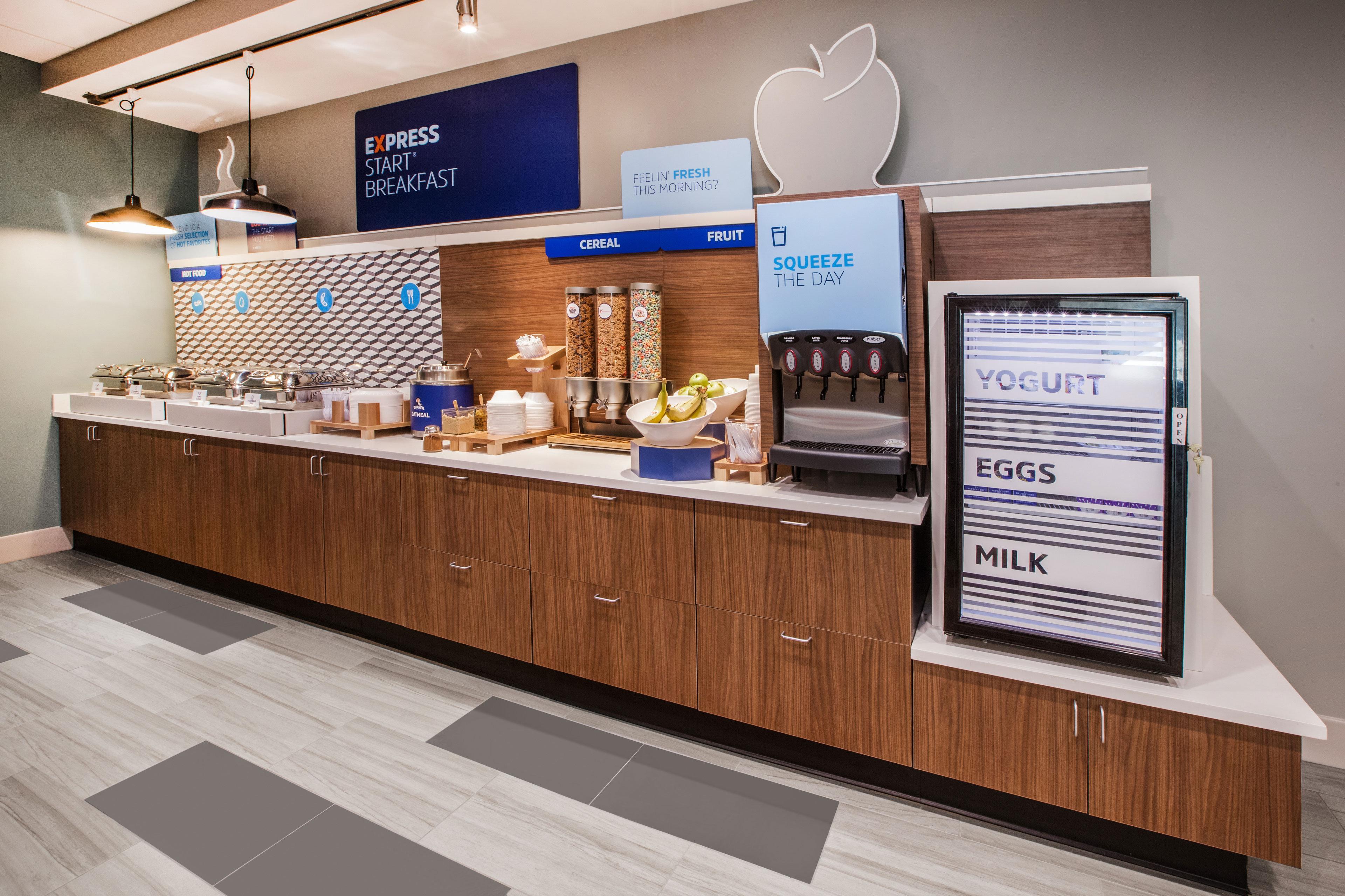 Holiday Inn Express & Suites Williams By Ihg Exterior foto