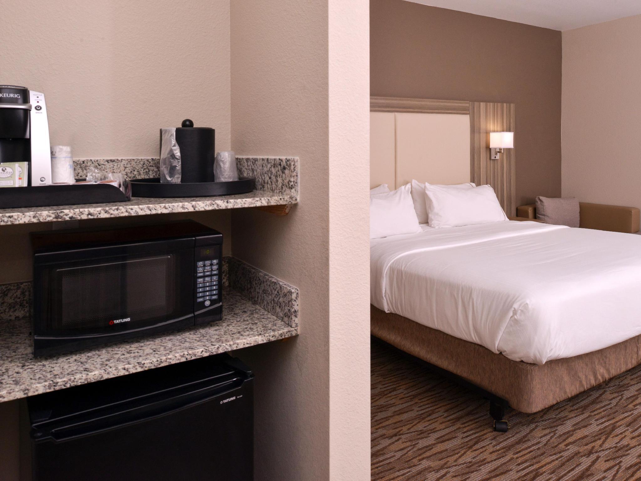 Holiday Inn Express & Suites Williams By Ihg Exterior foto