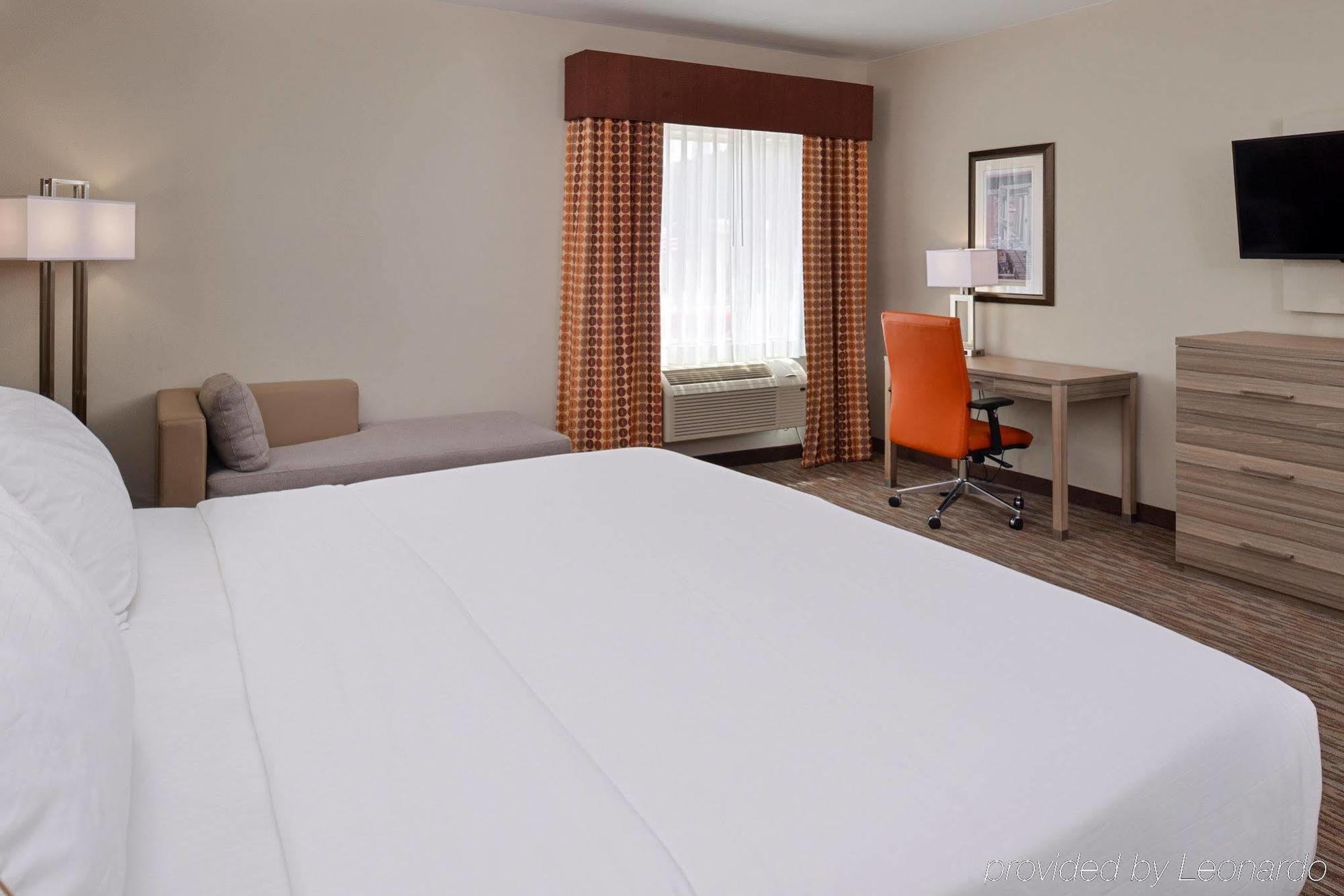 Holiday Inn Express & Suites Williams By Ihg Exterior foto